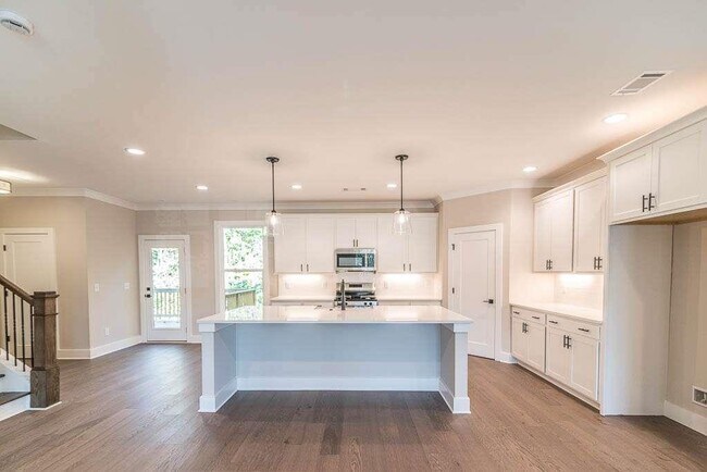 Building Photo - 2462 Adair Rdg Ct