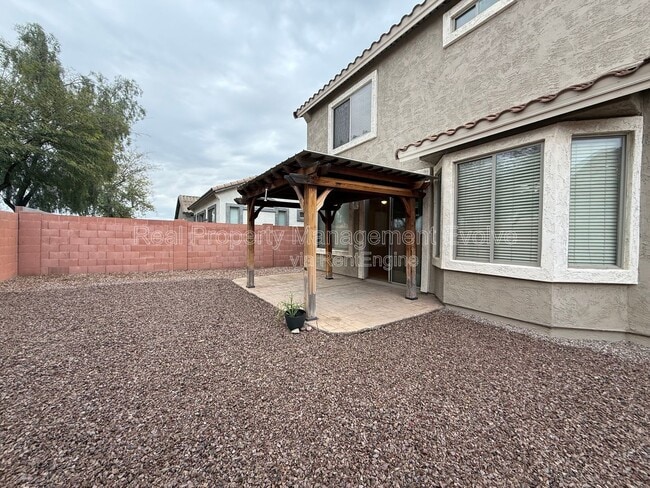 Building Photo - 9854 E Escondido Ave