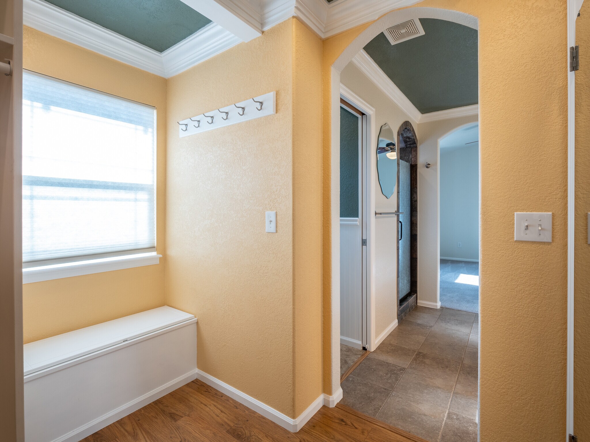 Building Photo - 5162 Cinquefoil Ln