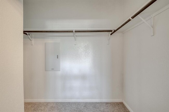 Building Photo - 108 Kleberg Ct