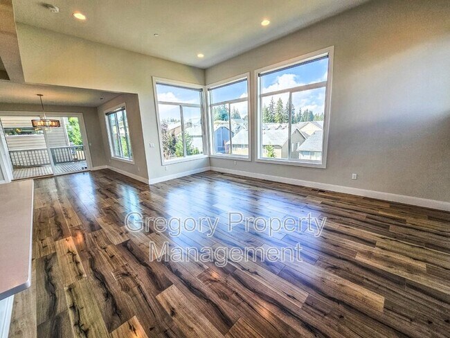 Building Photo - 619 202nd Pl SW