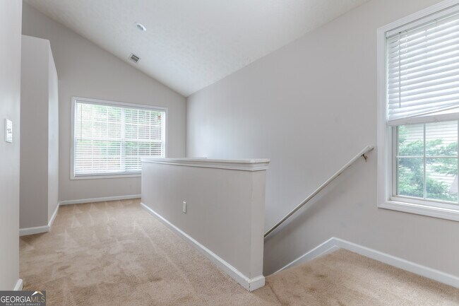Building Photo - 8930 Capri St