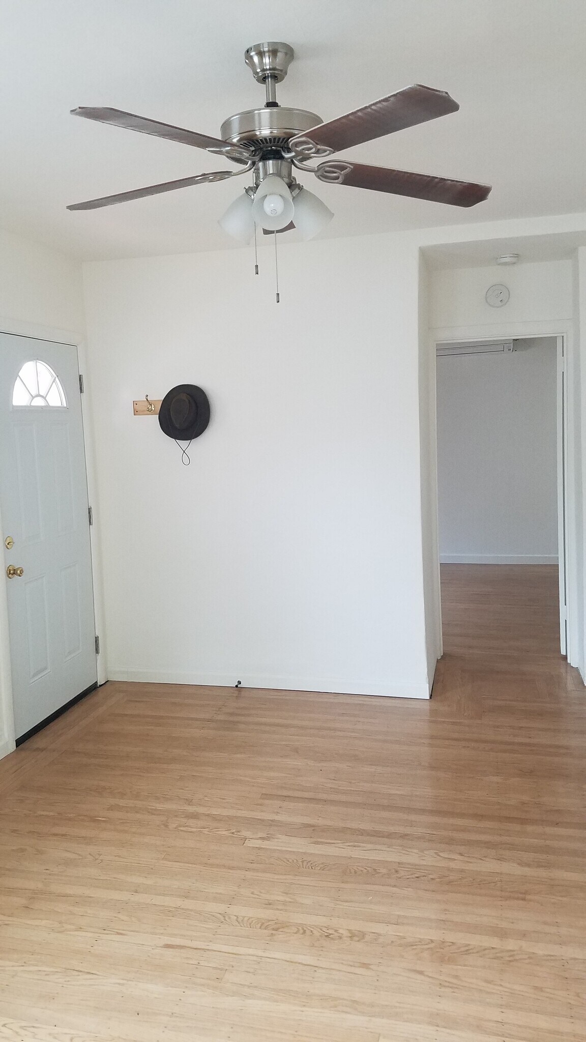 Living Room and Inside Front Door - 2300 39th St