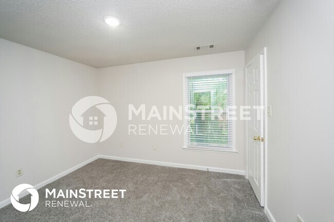 Building Photo - 8849 Woodmark Dr