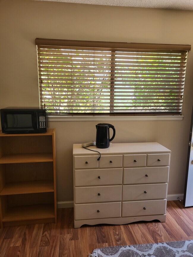 Building Photo - 5182 Jay St