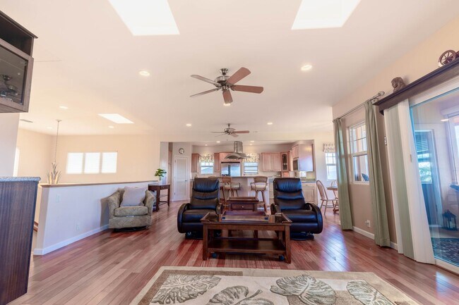 Building Photo - Kahana Ridge – Three Bedroom, Three Bathro...