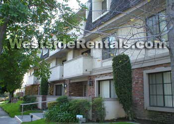 Primary Photo - 325 N Chapel Ave