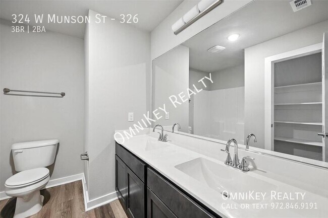 Building Photo - 324 W Munson St