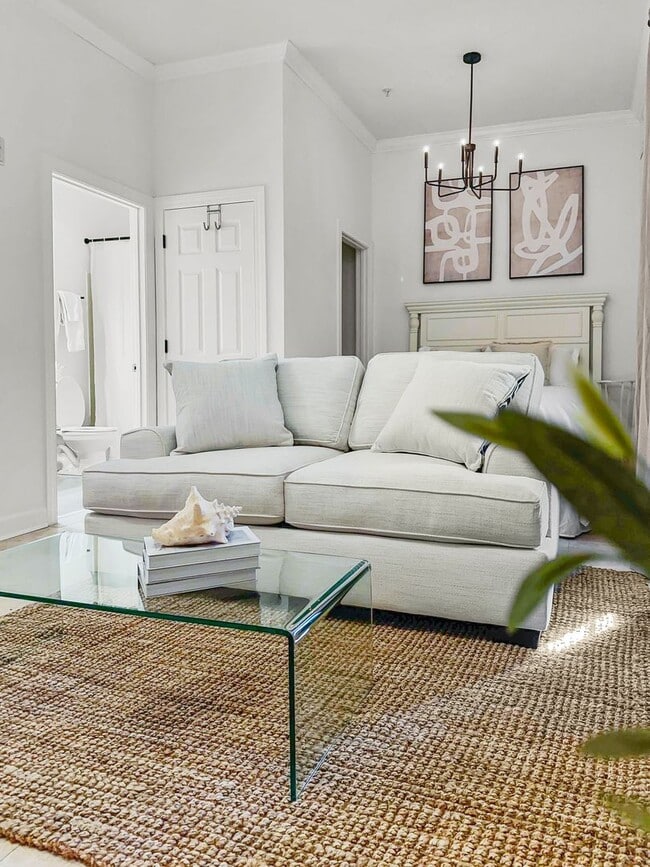 Building Photo - 50% off first months rent.  Fully furnishe...