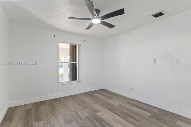 Building Photo - 3521 NW 18th Pl