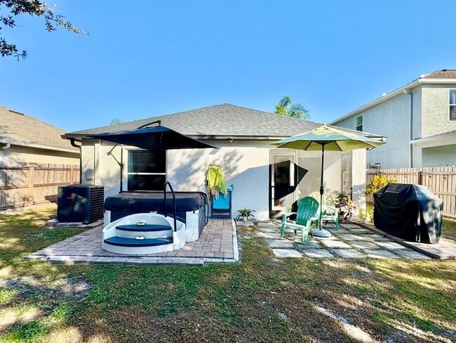 Building Photo - 30912 Bridgegate Dr