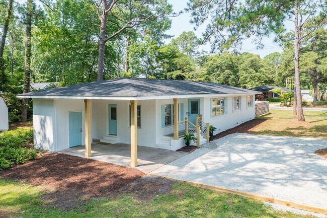 Building Photo - 6200 Greenville Sound Rd