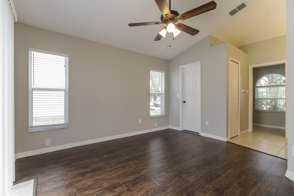 Building Photo - 70 Pine Arbor Dr