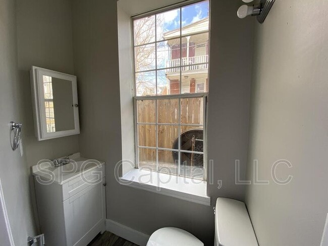 Building Photo - 502 Seneca St