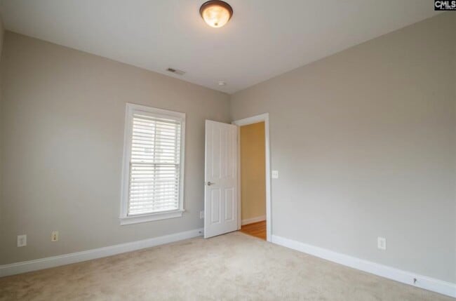 Building Photo - 332 Highland Point Dr