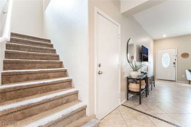 Building Photo - 10516 West Table Lands Court