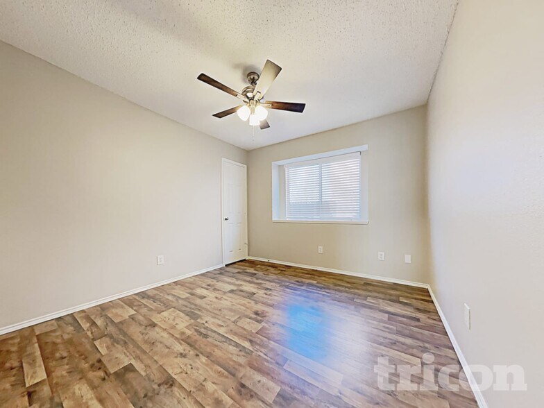 Building Photo - 1625 Meadow Lark Ln