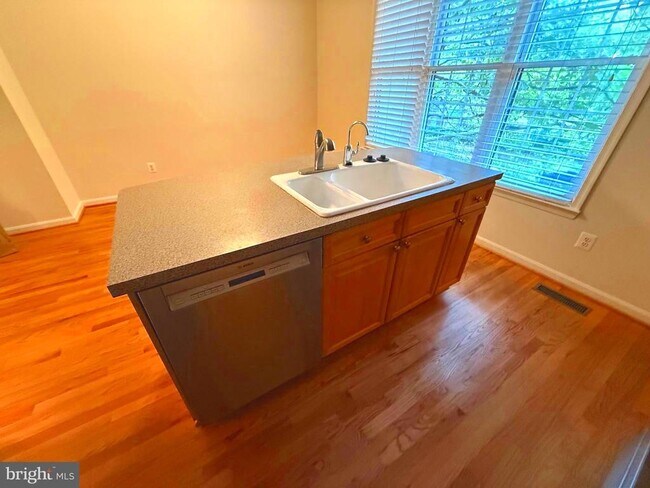 Building Photo - 12174 Chancery Station Cir
