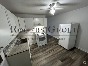 Building Photo - #450 - 301-303 Mineral Springs Rd Duplex