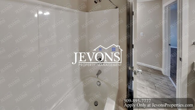 Building Photo - 1912 W Mead Ave