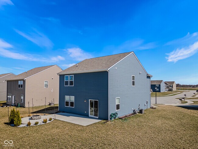 Building Photo - 144 Bluestem Ln