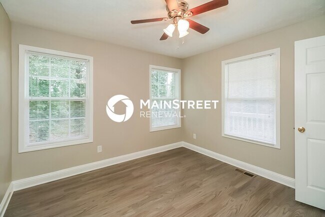 Building Photo - 5 Bedroom Pet-Friendly Home in Atlanta, GA...