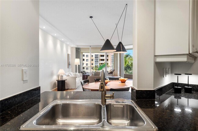 Building Photo - 705 Crandon Blvd