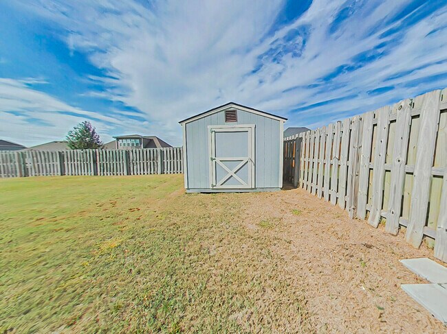 Building Photo - 2476 Sunflower Dr