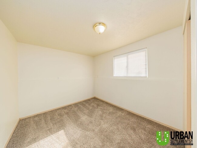 Building Photo - Mission Ave. 15313-15315 E