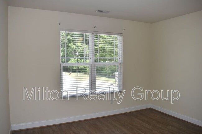 Building Photo - 26 River Stancil Dr