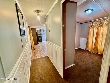 Building Photo - 7310 Pineview Dr