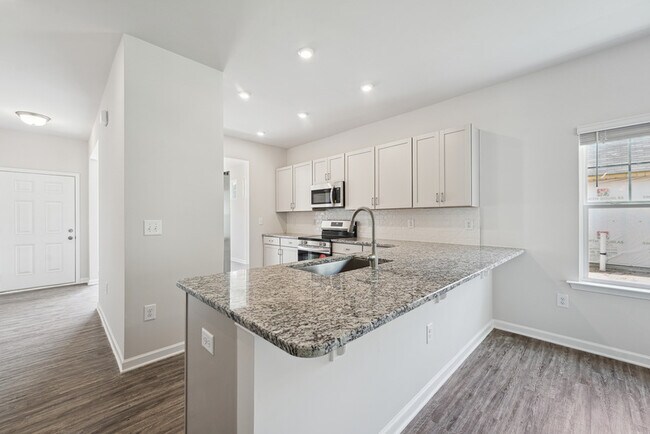 Building Photo - 131 Altair Ln