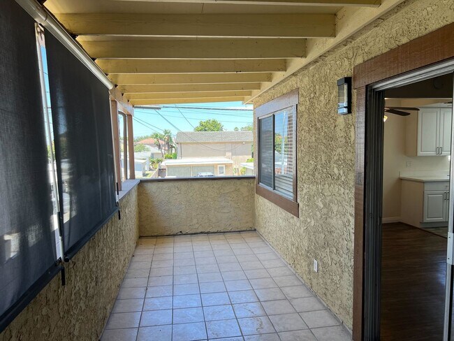 Building Photo - FARQUHAR 4081-4087