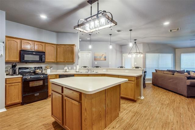 Building Photo - 9800 Old Field Dr