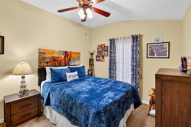 Building Photo - 209 Sawtooth Dr