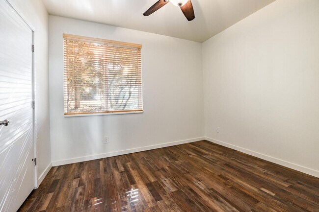 Building Photo - 1600 Pinebrook Blvd