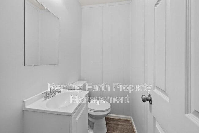 Building Photo - 306 83rd St S