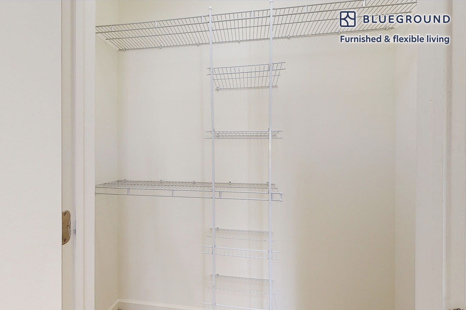 Building Photo - 80 N Central Ave