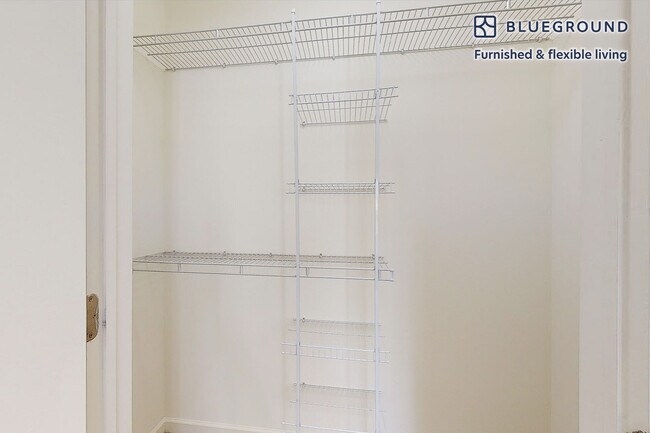 Building Photo - 80 N Central Ave