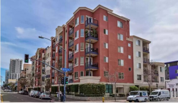 Primary Photo - 235 Market St