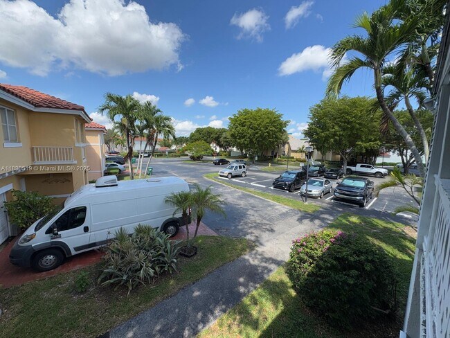 Building Photo - 10441 Mahogany Key Cir