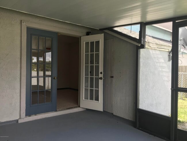 Building Photo - 1319 George Edwards Ct