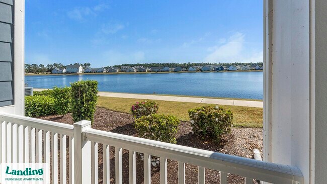 Building Photo - 915 Brentmoor Dr