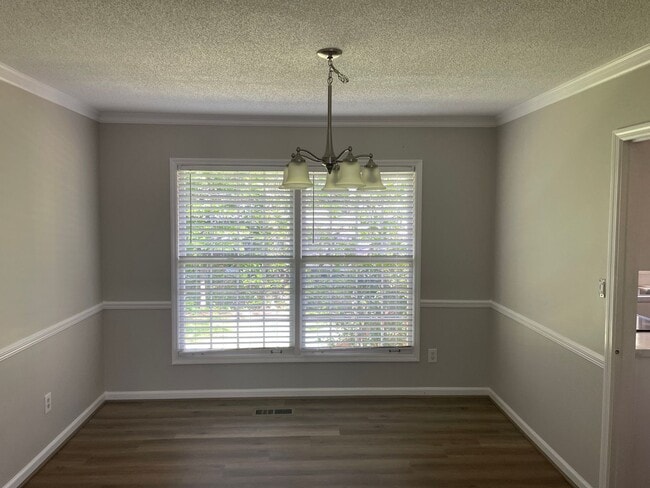 Building Photo - For Rent