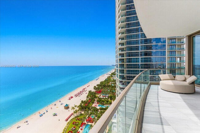 Building Photo - 17975 Collins Ave