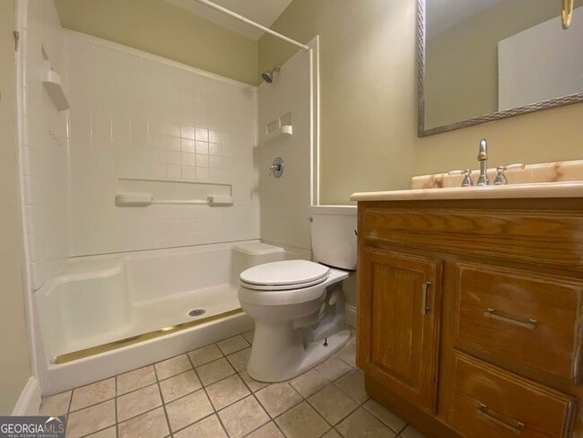 Building Photo - 209 Scarborough Rd