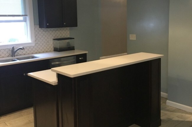 Building Photo - 172 Oakland Ave