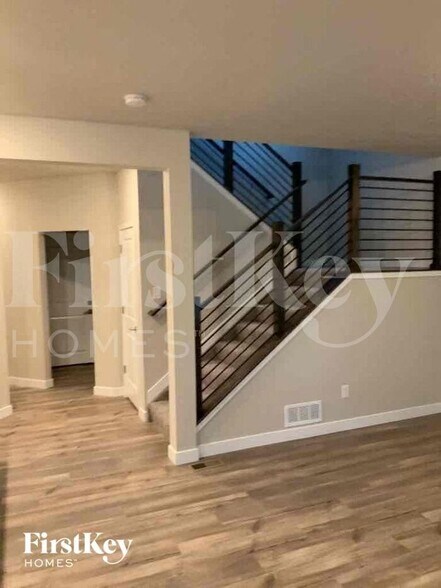 Building Photo - 11123 Murrelet Dr