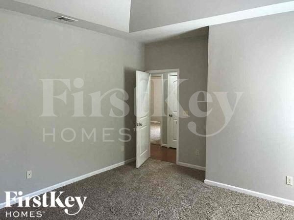 Building Photo - 1298 Easterwood Blvd