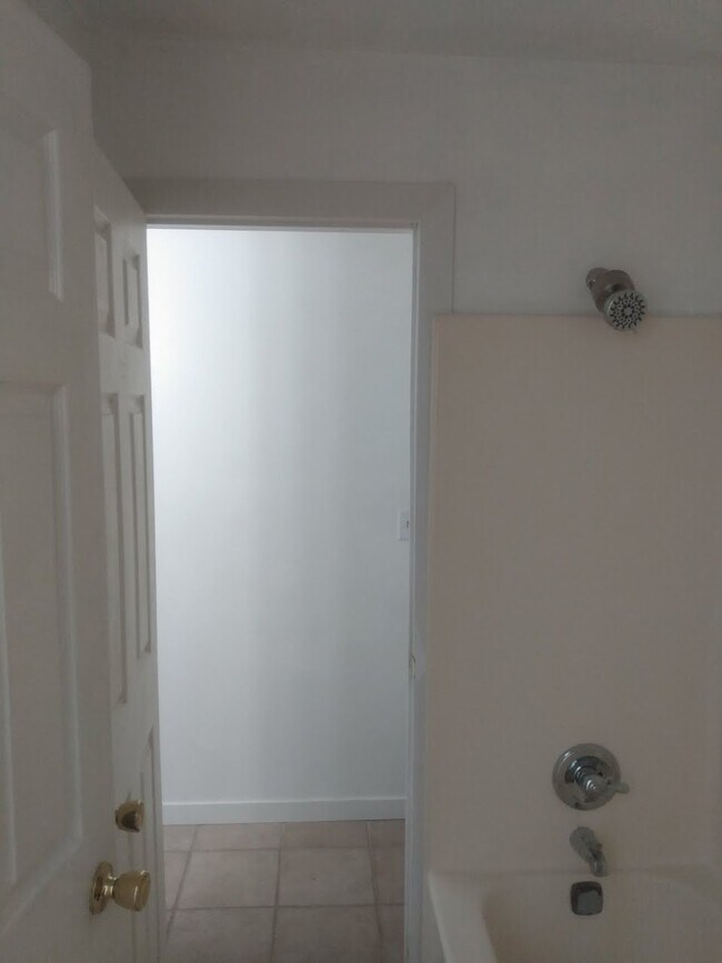 Building Photo - Woodlands